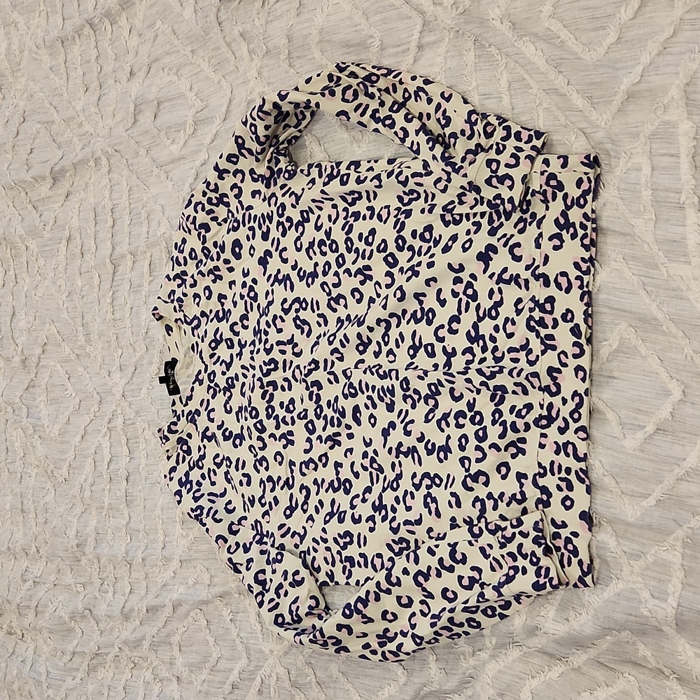 Cream w/ purple & pink leopard print A.P.C. sweatshirt size M! Perfect condition